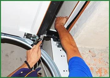 Quality Garage Door Orlando, FL 407-801-0259 - garagedoor-spring-repair-t-21-gr-39m